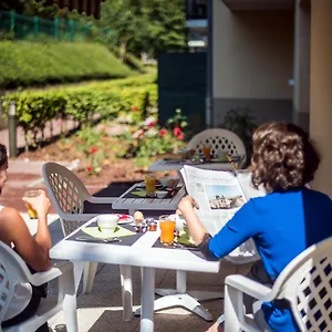Zenitude Hôtel-résidences L'orée Du Parc França