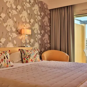 Hotel Le Petit