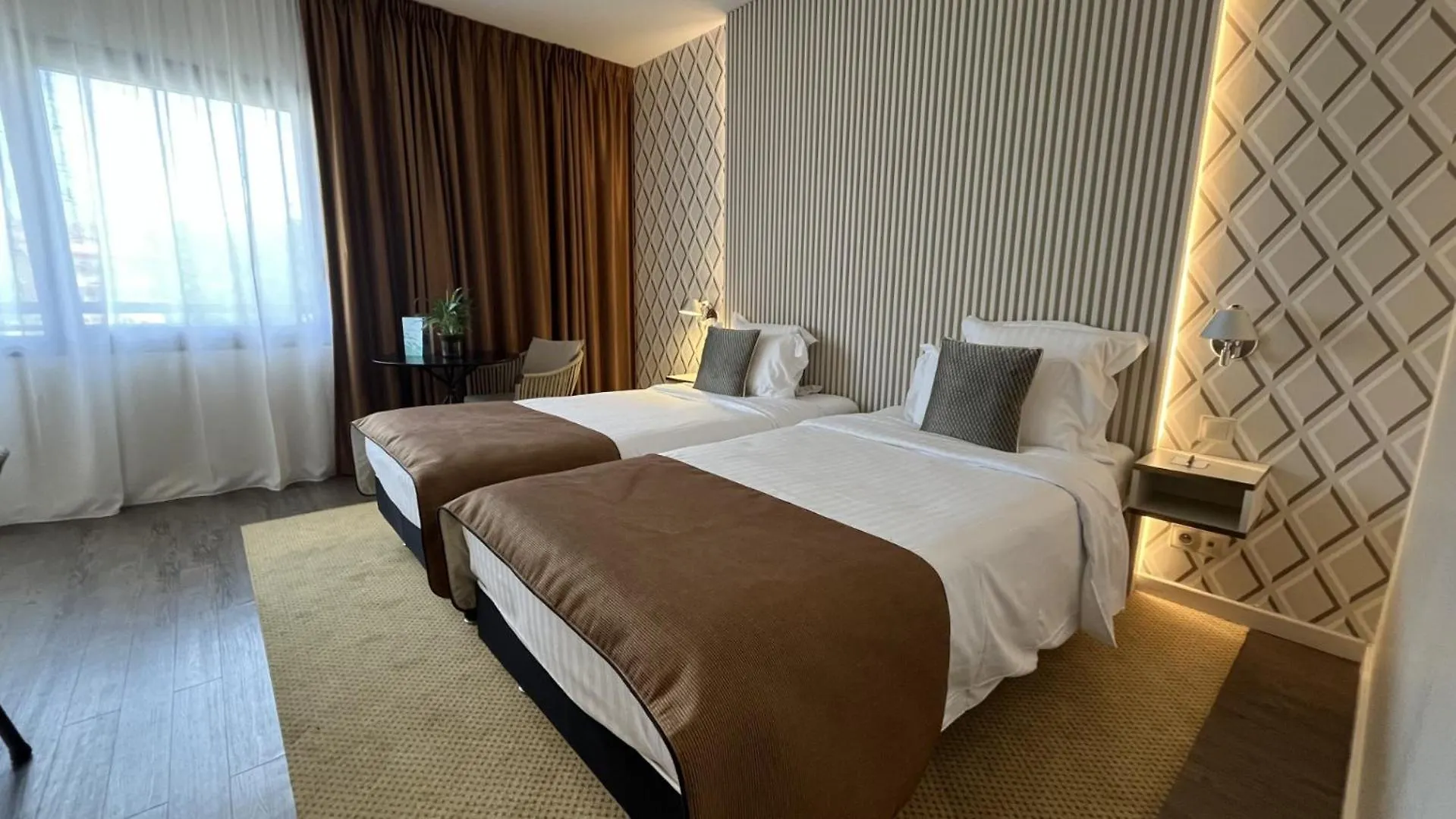 Aquabella Hotel & Spa Aix-en-Provence 4*,